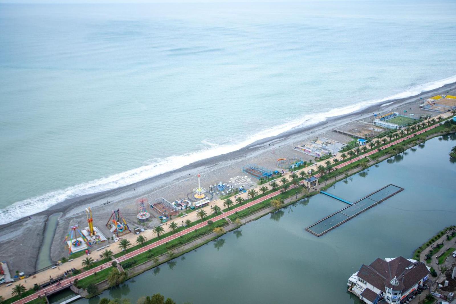 Orbi Aparthotel In บาทูมิ ภายนอก รูปภาพ